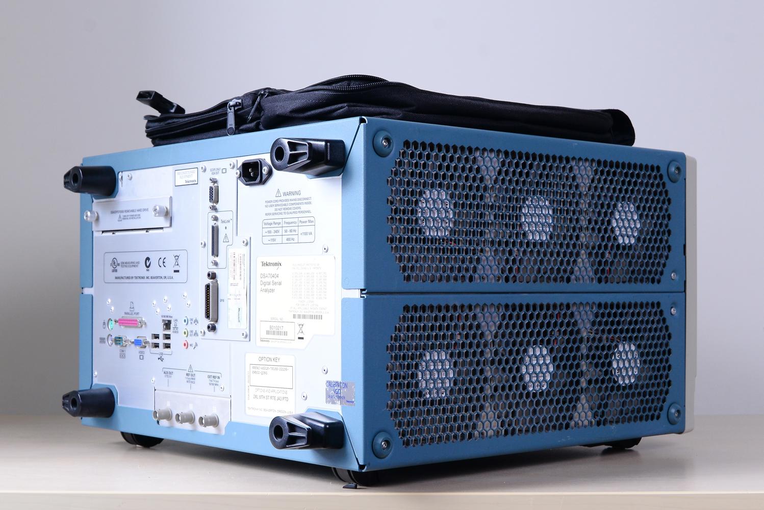 Осциллограф Tektronix  DSA70404